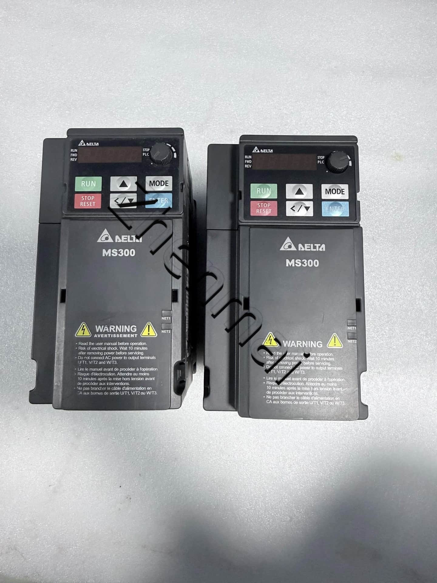 100% чисто нов оригинален и оригинален Delta 220V 2.2KW VFD11AMS21ANSAA Честотни преобразуватели Задвижващ серво мотор