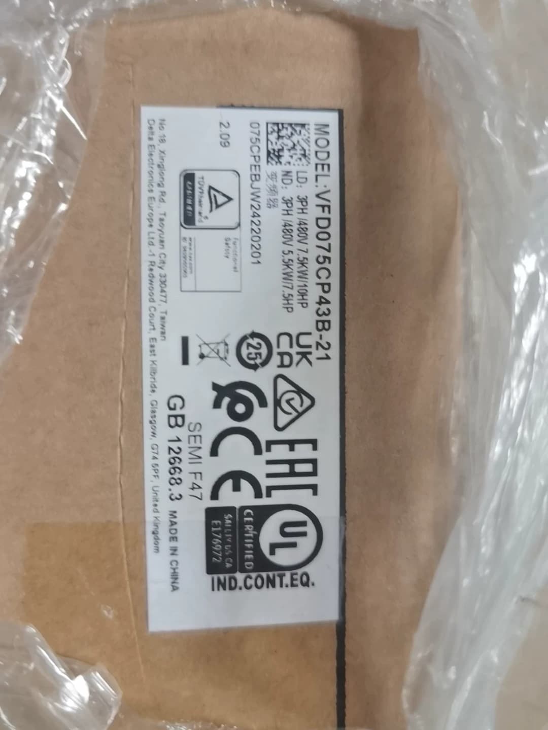 100% чисто нов, оригинален и оригинален Delta VFD075CP43B-21 380V 7.5KW Честотни преобразуватели Drive Servo Motor