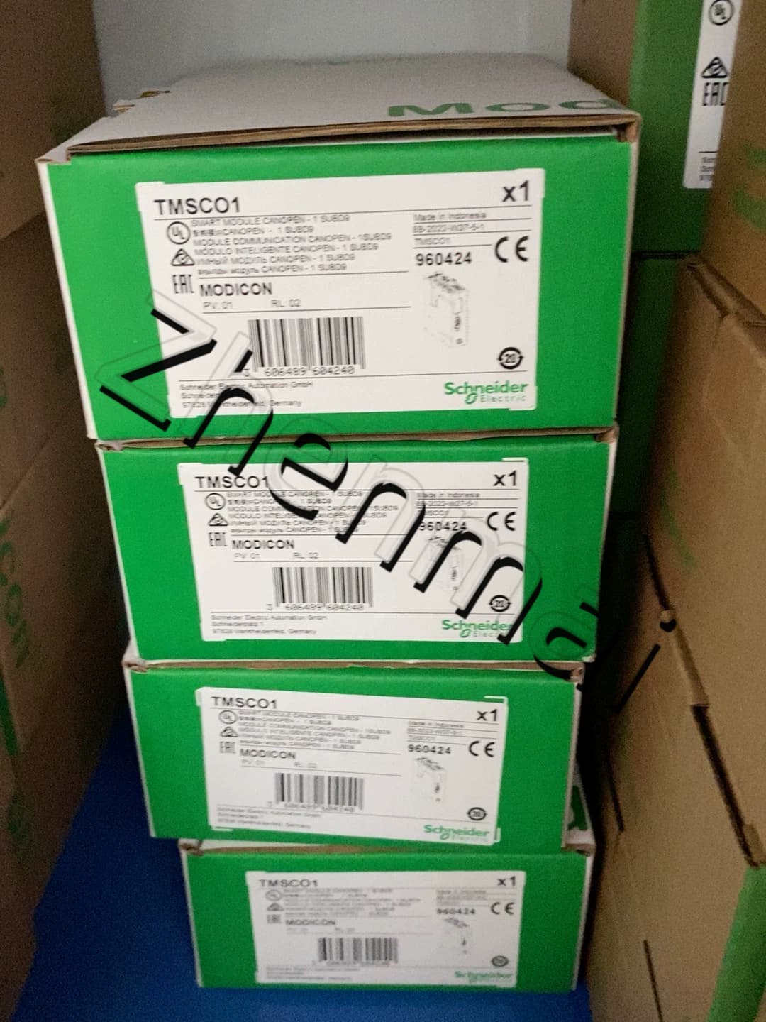 100% чисто нови, оригинални и оригинални Schneider TMSCO1 Честотни преобразуватели, прекъсвачи, контактори, защитни устройства
