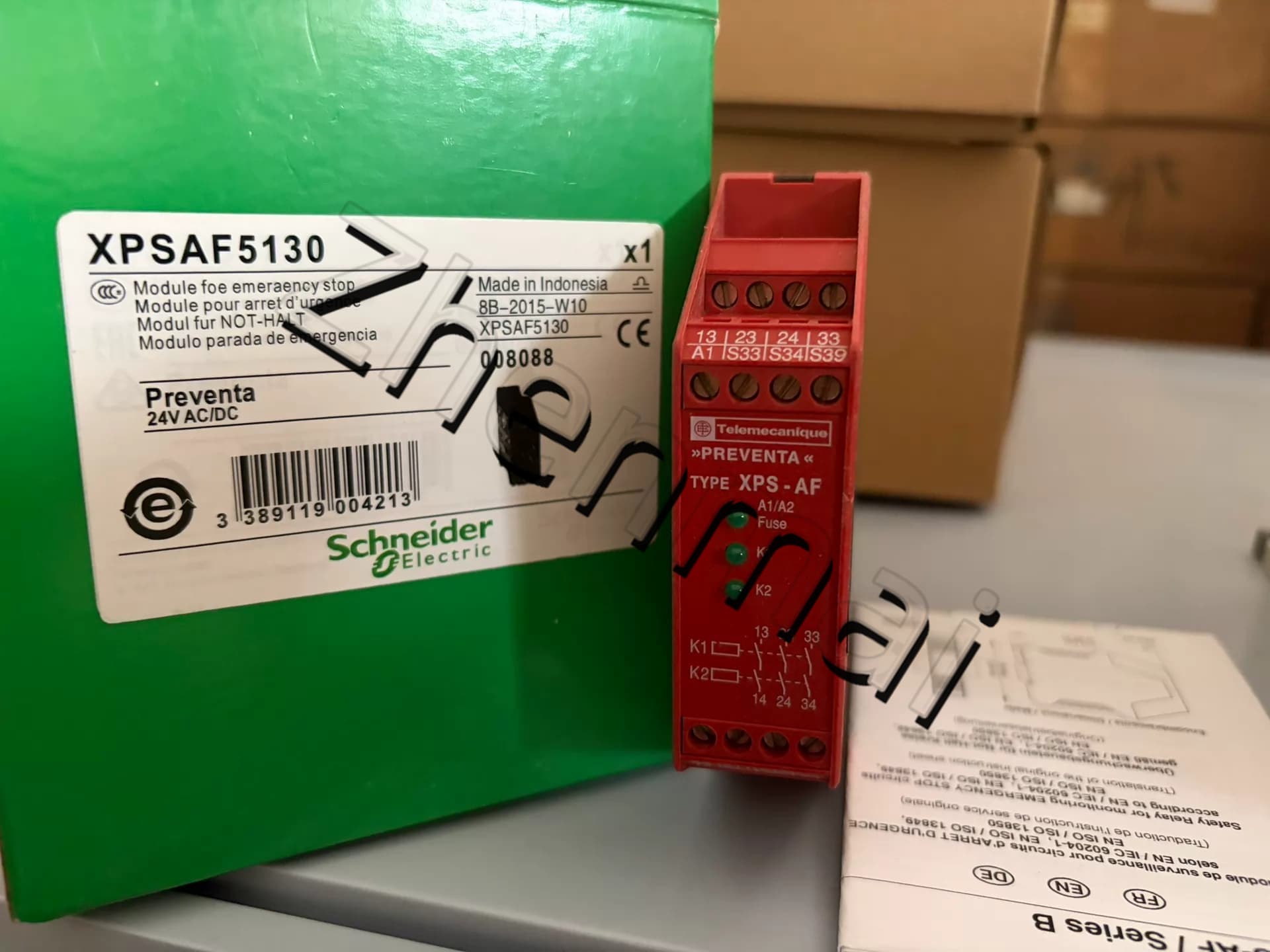 100% чисто нов, оригинален и оригинален Schneider XPSAF5130 Честотни преобразуватели, прекъсвачи, контактори, защитни устройства