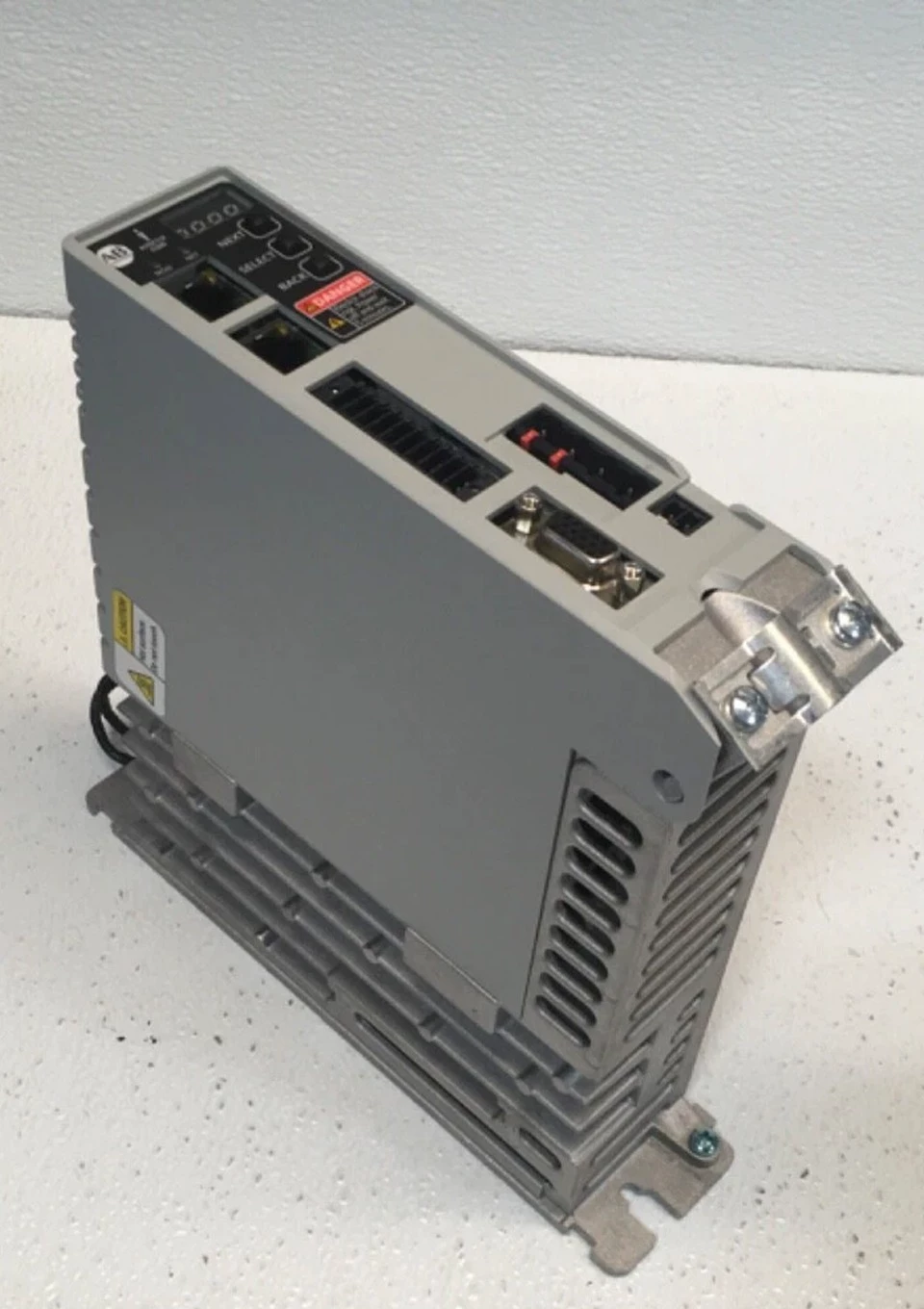 2198-C2055-ERS Kinetix 5300 Servo Drive, чисто нов и оригинален Бърза доставка