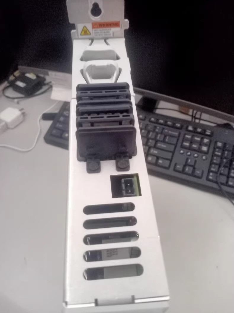 2198-CAPMOD-2240 Kinetix 5700 Cap Module, чисто нов и оригинален Бърза доставка