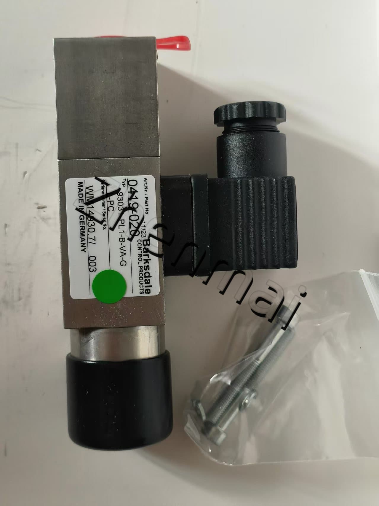 Чисто нов оригинален Barksdale 0419-020 93031-PL1-B-VA-GL-PC Сензор за налягане Превключвател за ниво Превключвател на потока Превключвател за налягане Бърза доставка