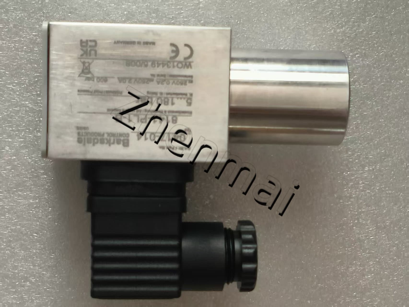Чисто нов оригинален Barksdale 8141-PL1-B 0417-014 Сензор за налягане Превключвател за ниво Превключвател на потока Превключвател за налягане Бърза доставка