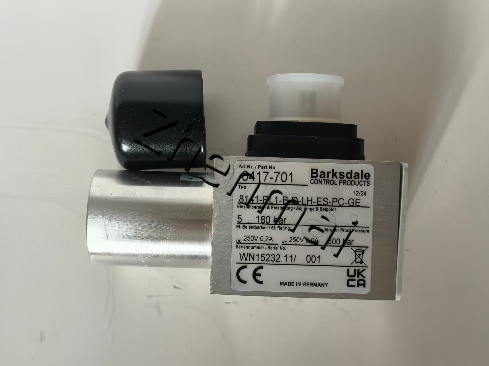 Чисто нов оригинален Barksdale 8141-PL1-B-D-LH-ES-PC-GE354 0417-701 Сензор за налягане Превключвател за ниво Превключвател на потока Пресостат Бърза доставка