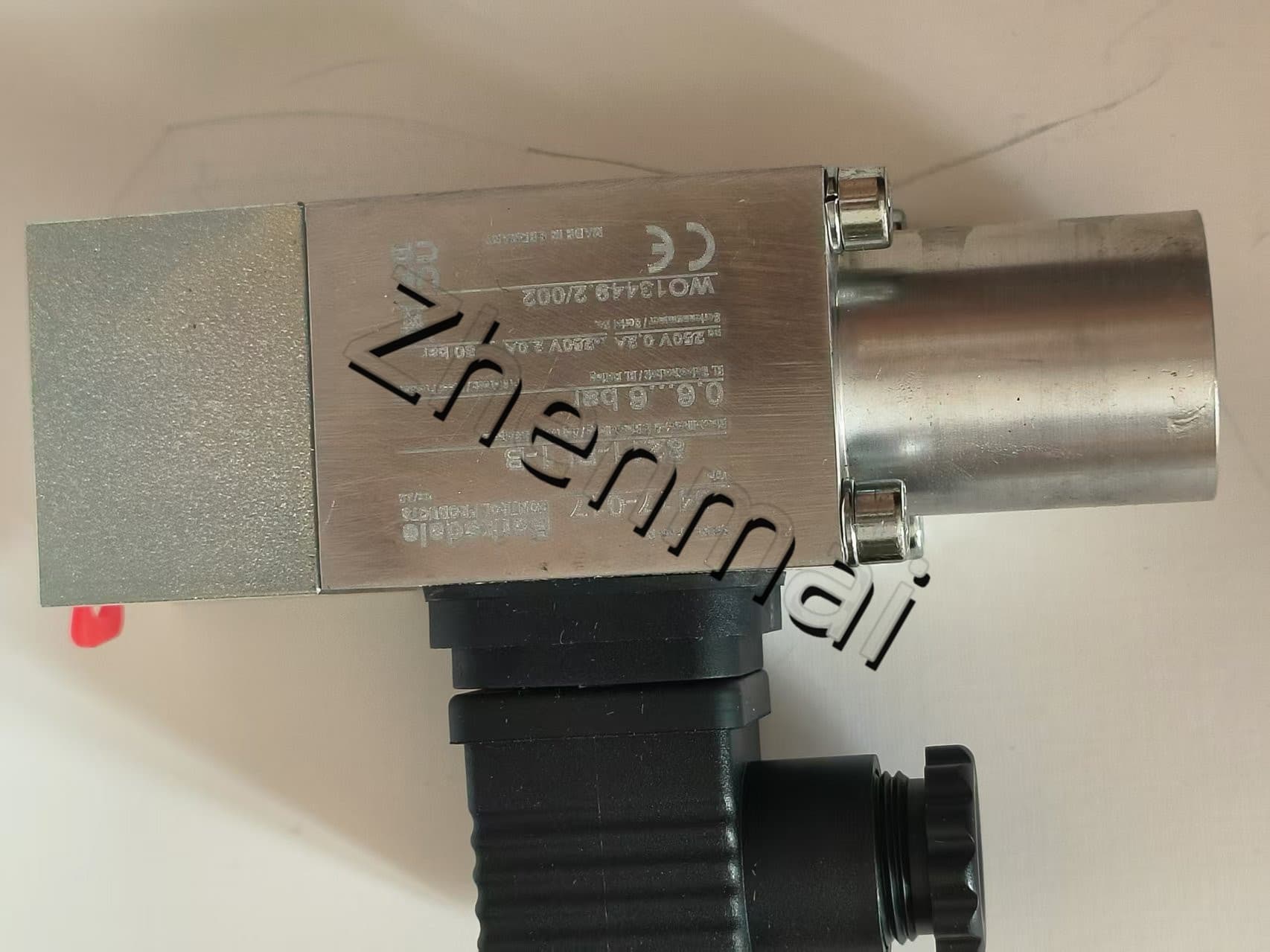 Чисто нов оригинален Barksdale 8211-PL1-B 0417-017 Сензор за налягане Превключвател за ниво Превключвател на потока Превключвател за налягане Бърза доставка