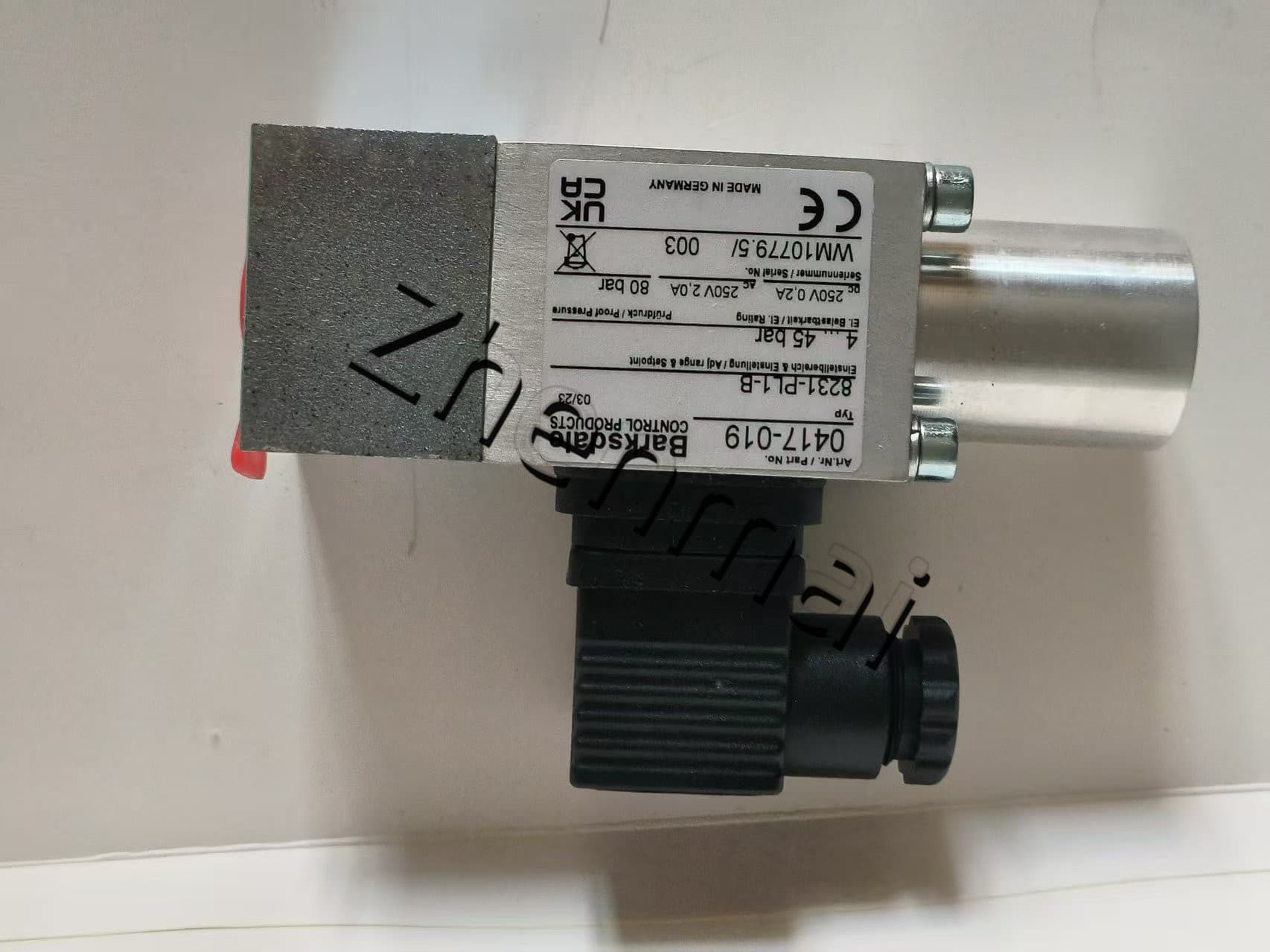 Чисто нов оригинален Barksdale 8231-PL1-B 0417-019 Сензор за налягане Превключвател за ниво Превключвател на потока Превключвател за налягане Бърза доставка
