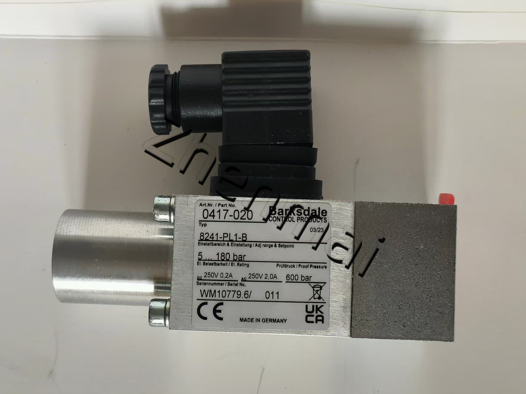 Чисто нов оригинален Barksdale 8241-PL1-B 0417-020 Сензор за налягане Превключвател за ниво Превключвател на потока Превключвател за налягане Бърза доставка