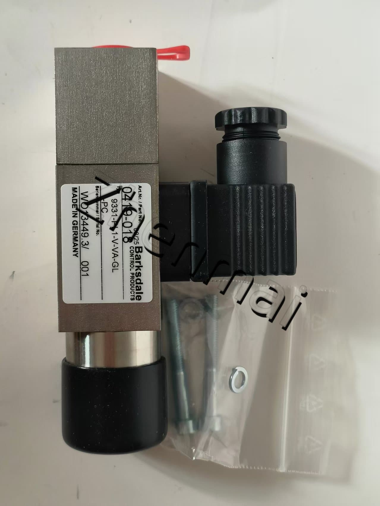 Чисто нов оригинален Barksdale 99331-PL1-V-VA-GL-PC 0419-018 Сензор за налягане Превключвател за ниво Превключвател на потока Превключвател за налягане Бърза доставка