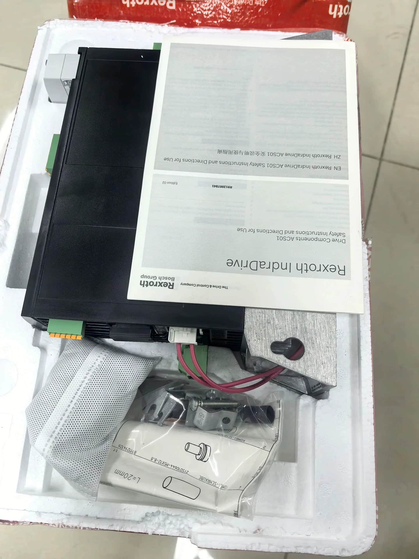 Чисто ново оригинално серво задвижване Bosch Rexroth ACS01.1E-W0018-A-03-B-ET-EC-NN-NN-NN-FW Серво мотор Бърза доставка