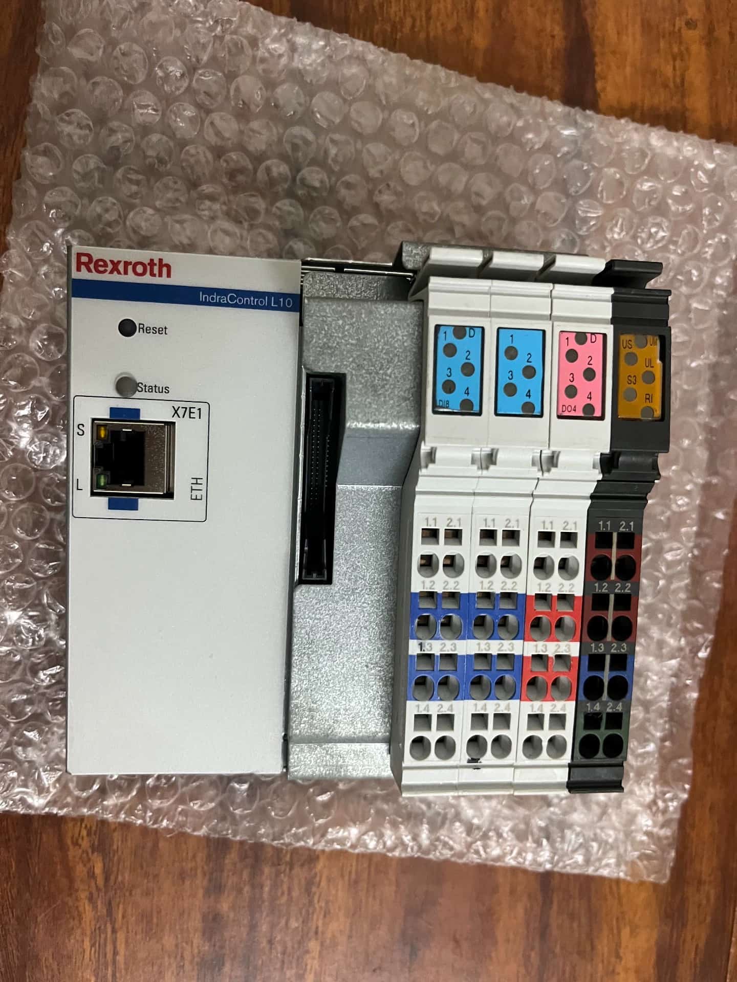 Чисто ново оригинално серво задвижване Bosch Rexroth CML10.1-NN-210-NB-NNNN-NW Серво мотор Бърза доставка