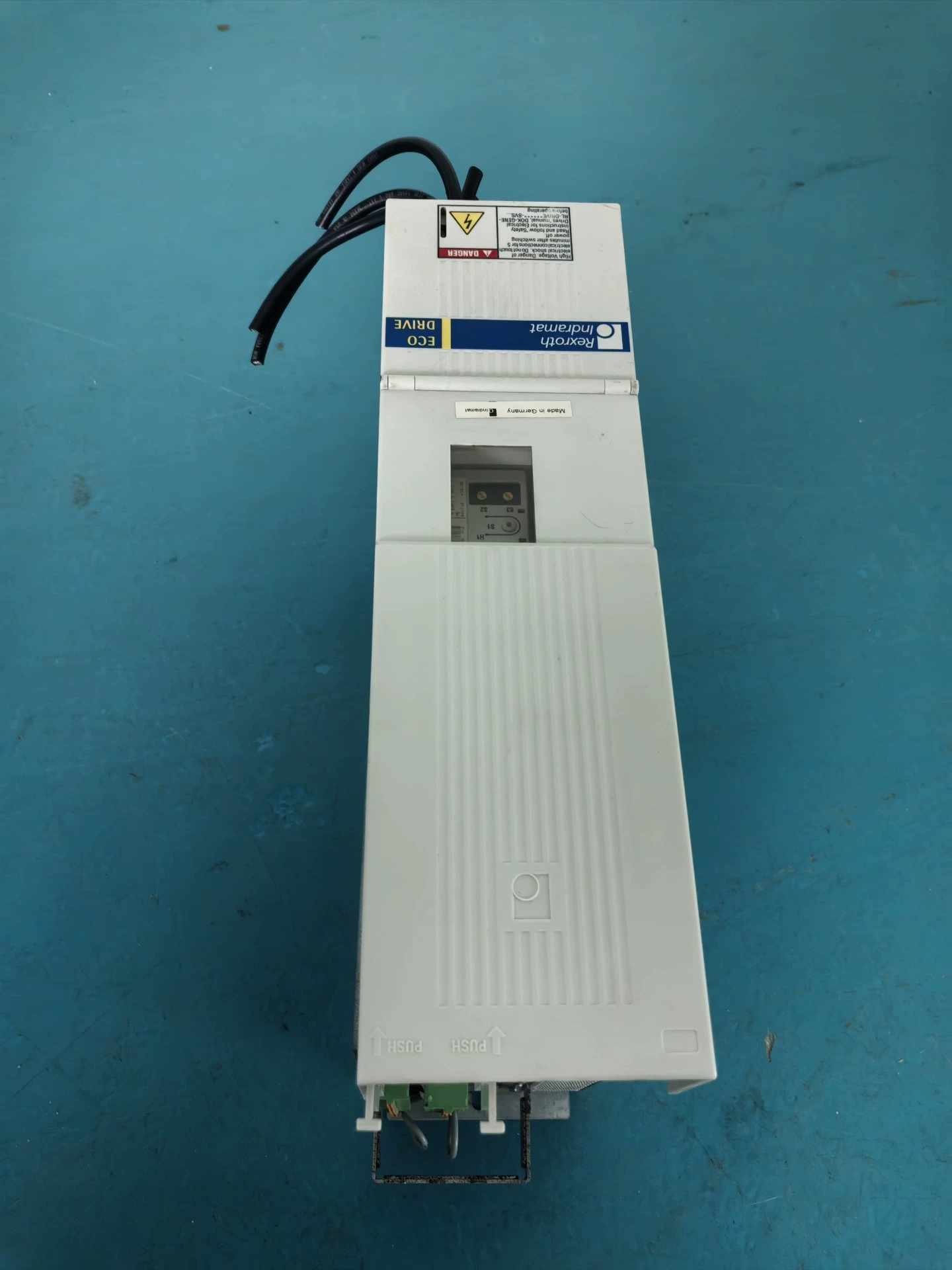 Чисто ново оригинално серво задвижване Bosch Rexroth DKC03.3-100-7-FW Серво мотор Бърза доставка