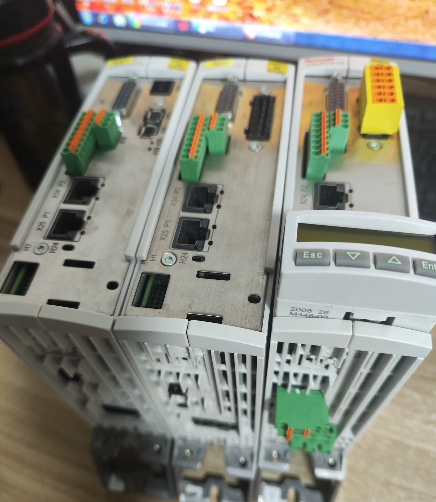 Чисто ново оригинално серво задвижване Bosch Rexroth HCS01.1E-W0003-A-02-B-ET-EC-NN-L3-NN-FW Серво мотор Бърза доставка