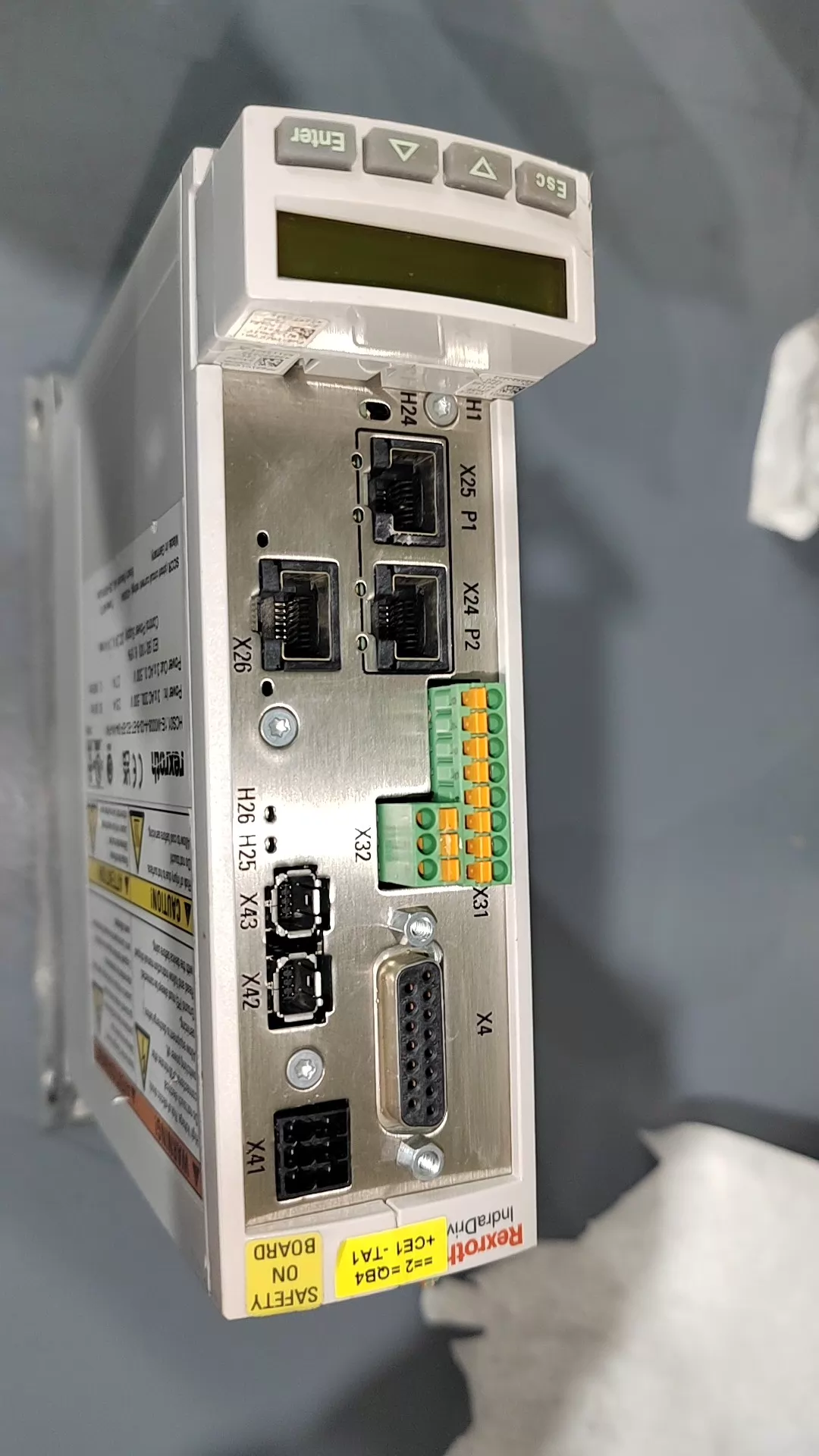 Чисто ново оригинално серво задвижване Bosch Rexroth HCS01.1E-W0008-A-03-B-ET-EC-EP-S4-NN-FW Серво мотор Бърза доставка