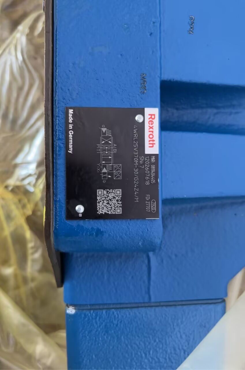 Чисто нов оригинален серво задвижване Bosch Rexroth Редукционен клапан 4WRAE10W1-30-2XG24K31F1VСерво мотор Бърза доставка