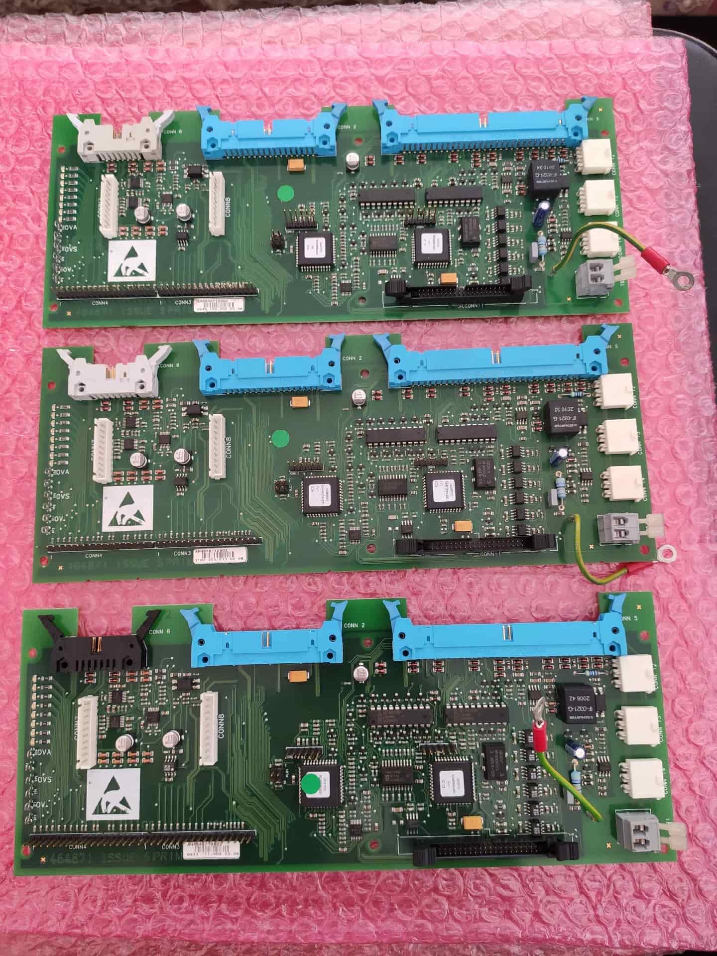 Чисто нови оригинални Parker AH464871U002 Серво задвижвания Честотни задвижвания Серво мотори Контролери Бърза доставка