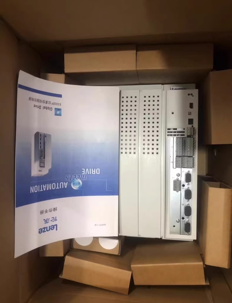 Оригинален нов промишлен I/O модул Lenze E82EV551-4C FedEx DHL Бърза доставка