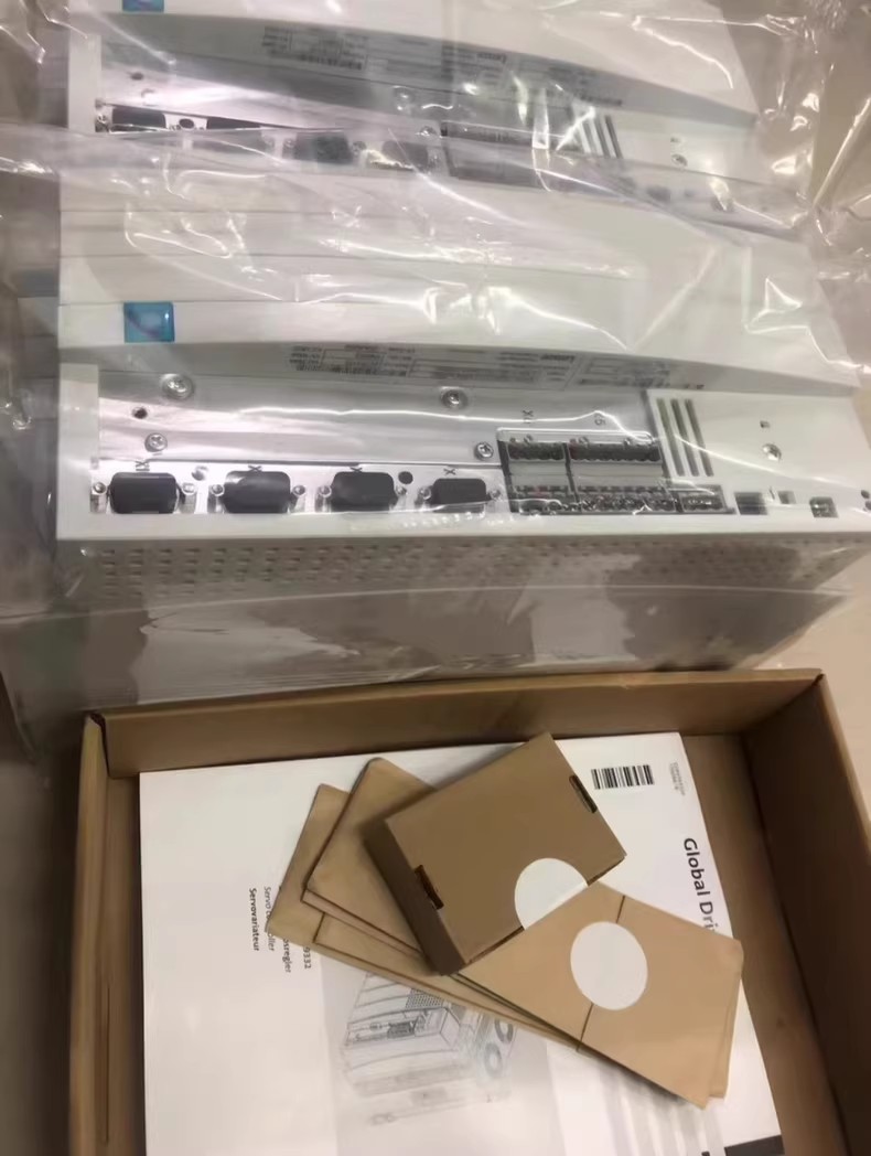 Оригинален нов Lenze E94ASHE0174 Индустриален I/O модул FedEx DHL Бърза доставка