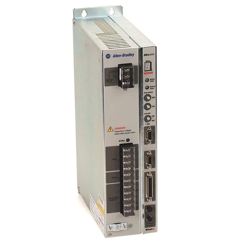 Ново оригинално цифрово серво задвижване Allen-Bradley 2098-DSD-030 Ultra 3000 Серия Бърза доставка